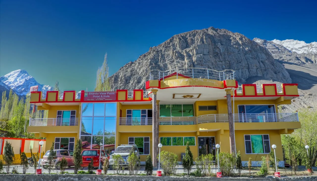 Skardu View Point Hotel beneath the mountains